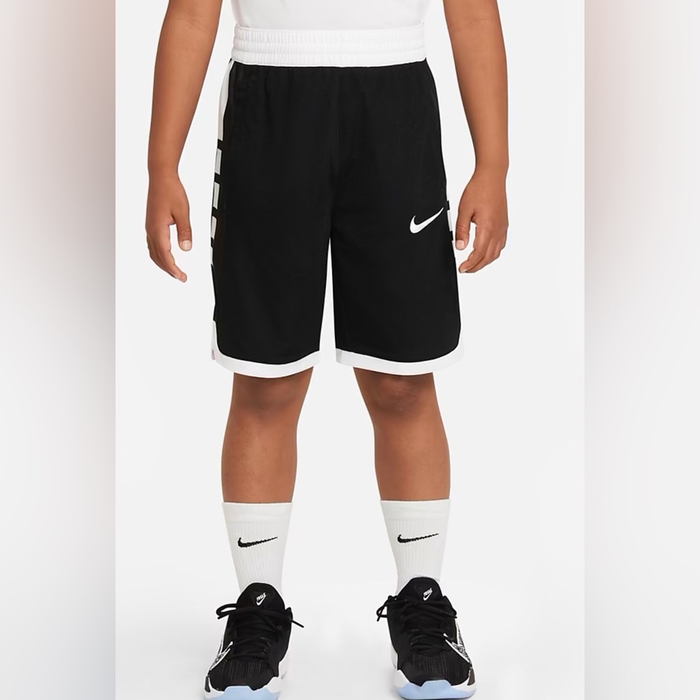 Men’s medium Nike Elite Dri-FIT basketball shorts.